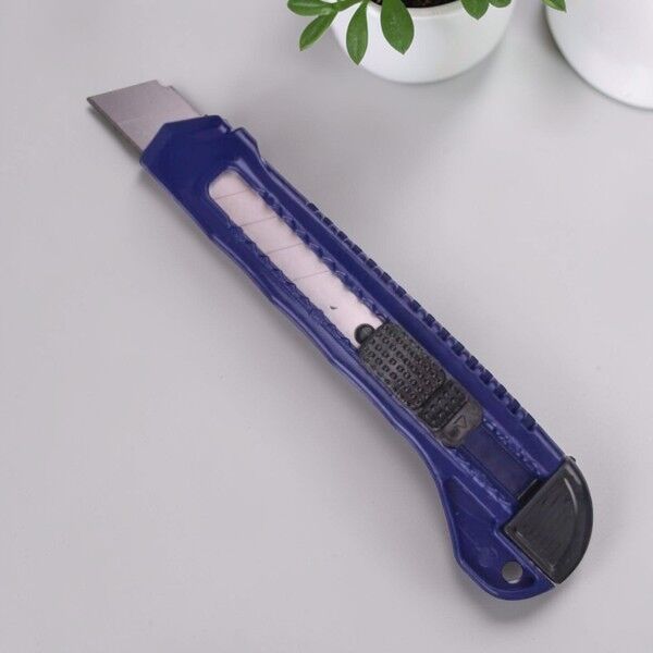 Bion Maket Bıçağı Tam Plastik Gövde No:18