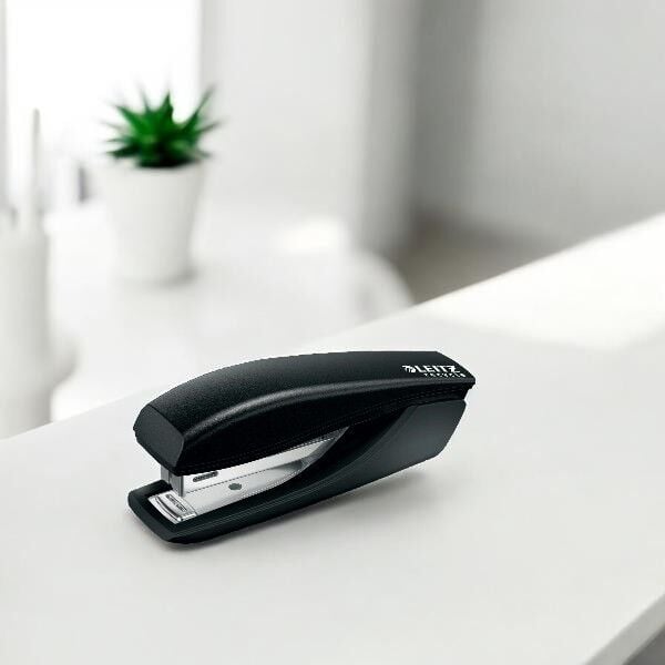 Leitz Recycle Mini Zımba Makinesi 10 Sayfa Siyah (5617-95)