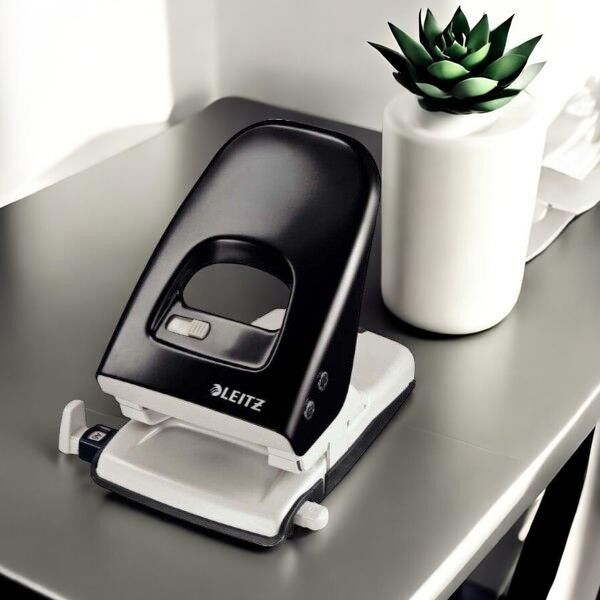 Leitz NeXXt Delgeç 40 Sayfa Kapasite Siyah