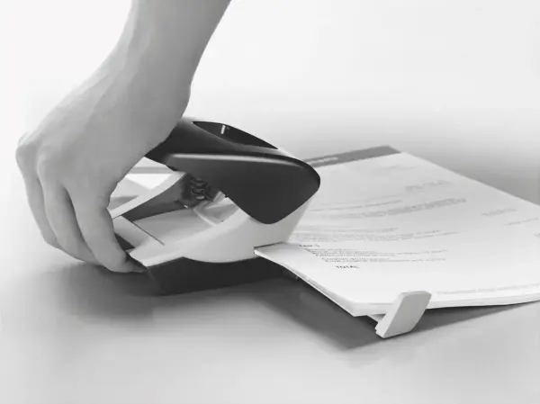 Leitz NeXXt Delgeç 40 Sayfa Kapasite Siyah